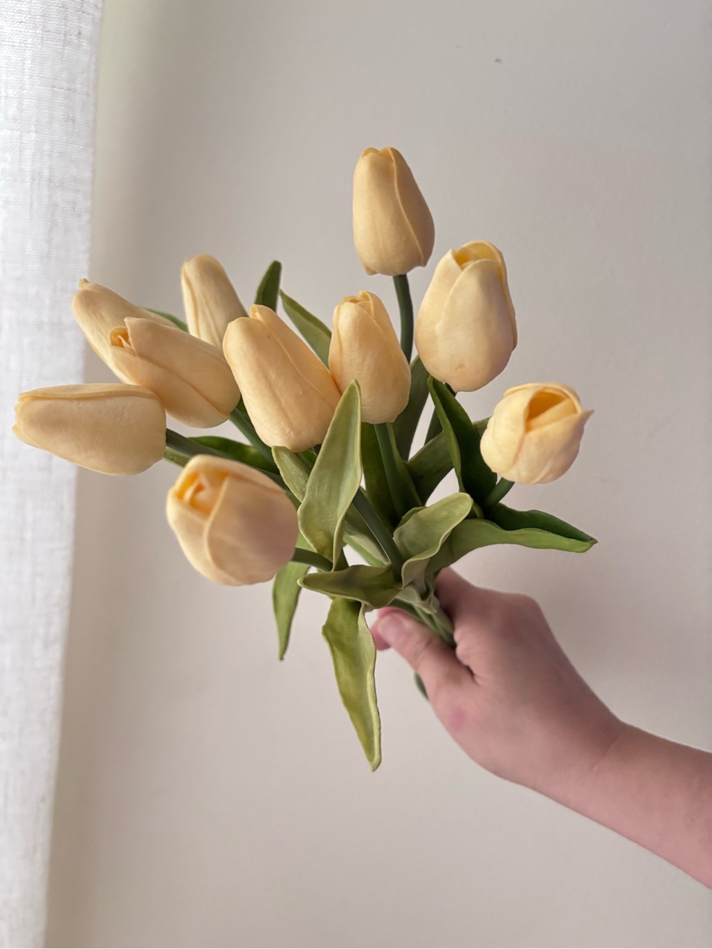 10 Off white  Tulip Bouquet in White Vase - Home Accents